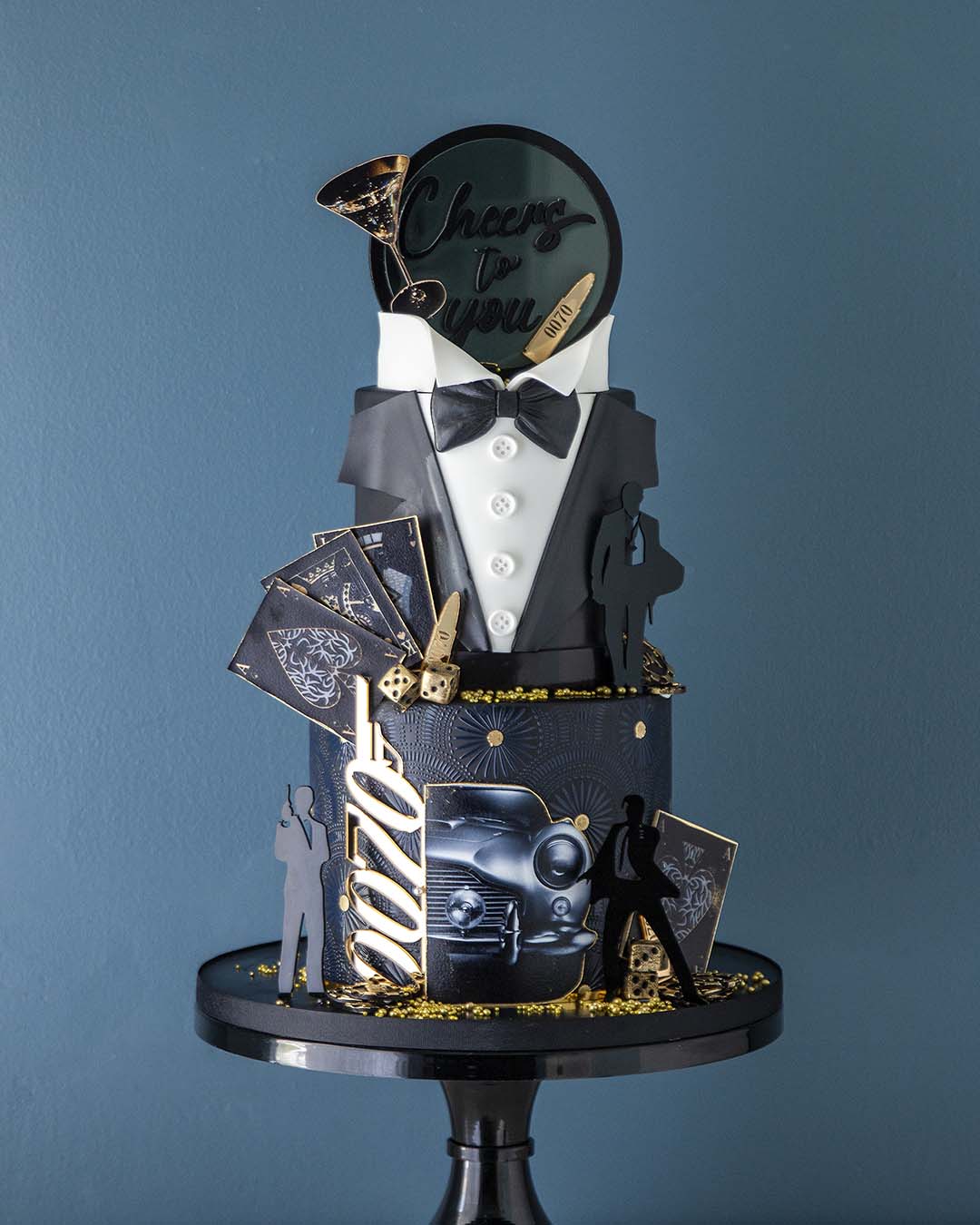 Versace  Chocolate wedding cake, Chanel cake, Elegant birthday cakes
